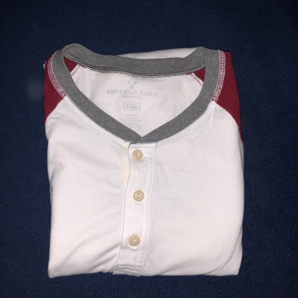 American eagle muscle half-sleeve Henley